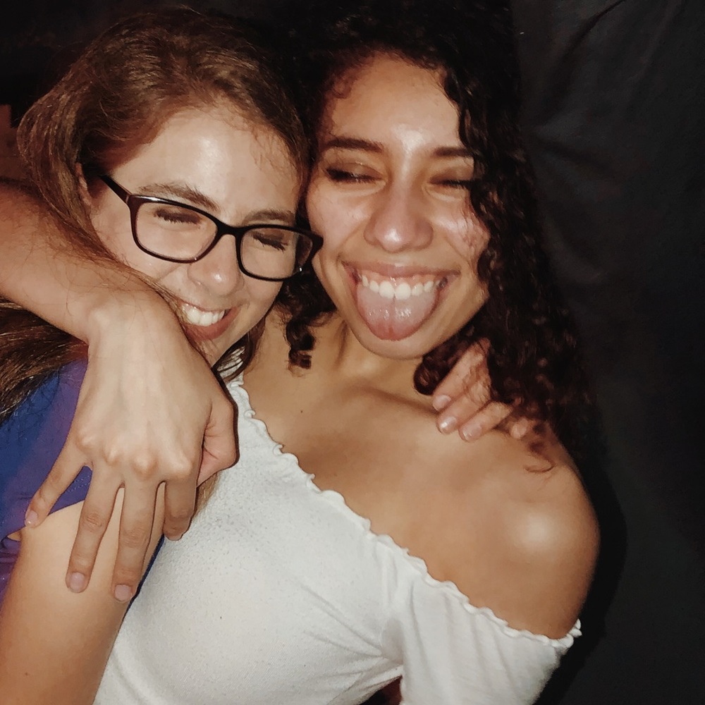 Meet your Posher, Julia